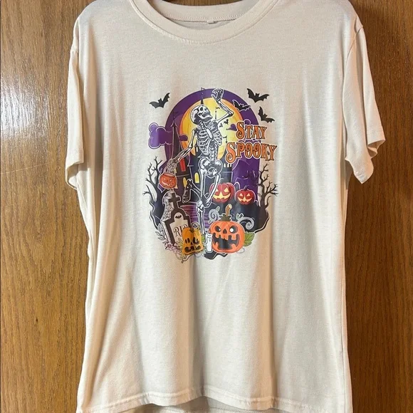 Women’s Large Stay Spooky Halloween Shirt - Picture 2 of 8